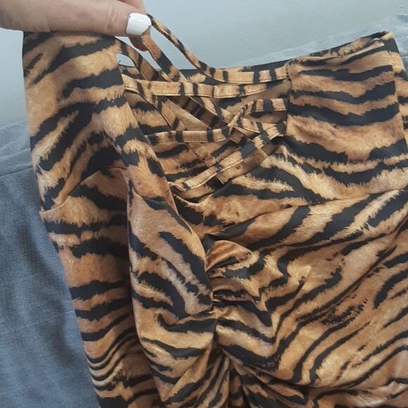Sexy Tiger Print Sport Leggings Size S/XS - Picture 3 of 3
